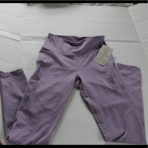 Balance leggings NWT